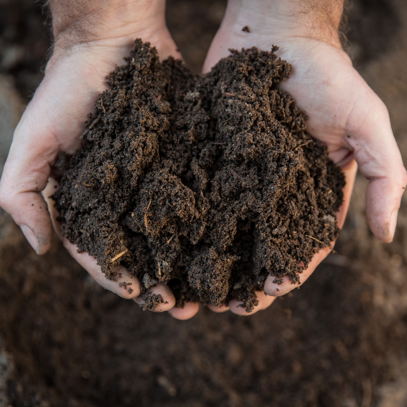 Waarom onze keukenafvalrecyclers geen compost eindproduct maken